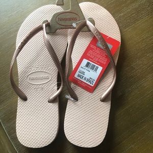 Havaianas rose gold flip flops